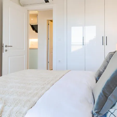 Flat With Backyard 5 Min To Marina * Cesme