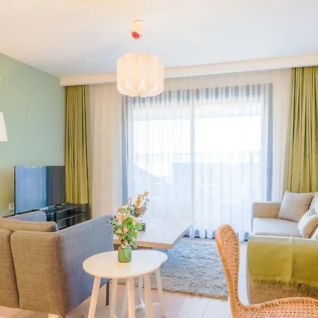 Apartment Flat With Backyard 5 Min To Marina Cesme